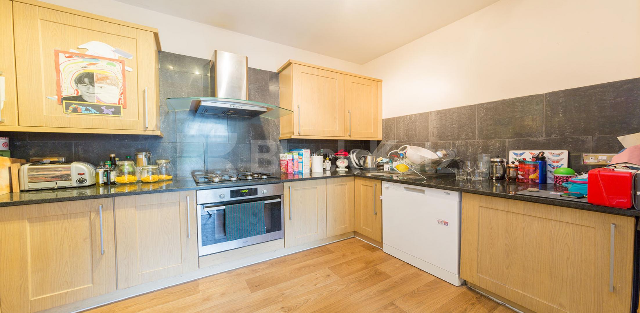 			2 Bedroom, 1 bath, 1 reception Ground Floor Flat			 Crouch Hill, Crouch End